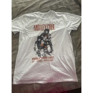 Motley Crue Shirt Mens XL White 1983 World Tour Band Rock Tee Sex Drugs Music